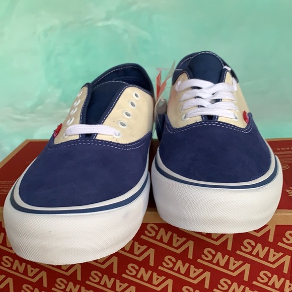 VANS AUTHENTIC PRO STV NAVY/CLASSIC WHITE WMNS - Picture 8 of 14